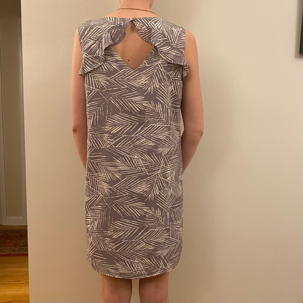 Lavender dress - Picture 2 of 5